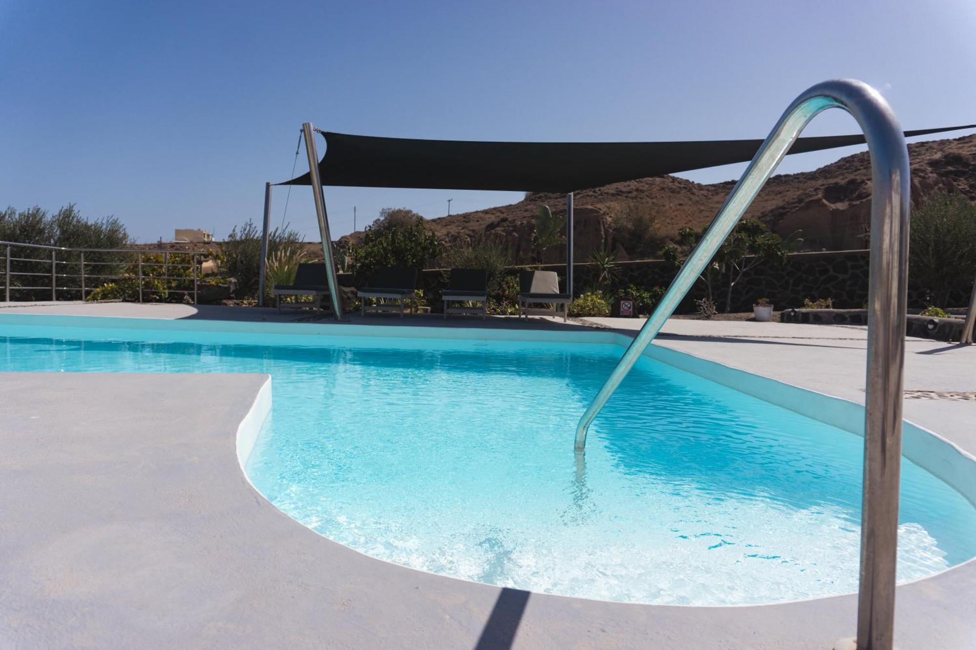 Villas Scirocco ฟิรา ภายนอก รูปภาพ