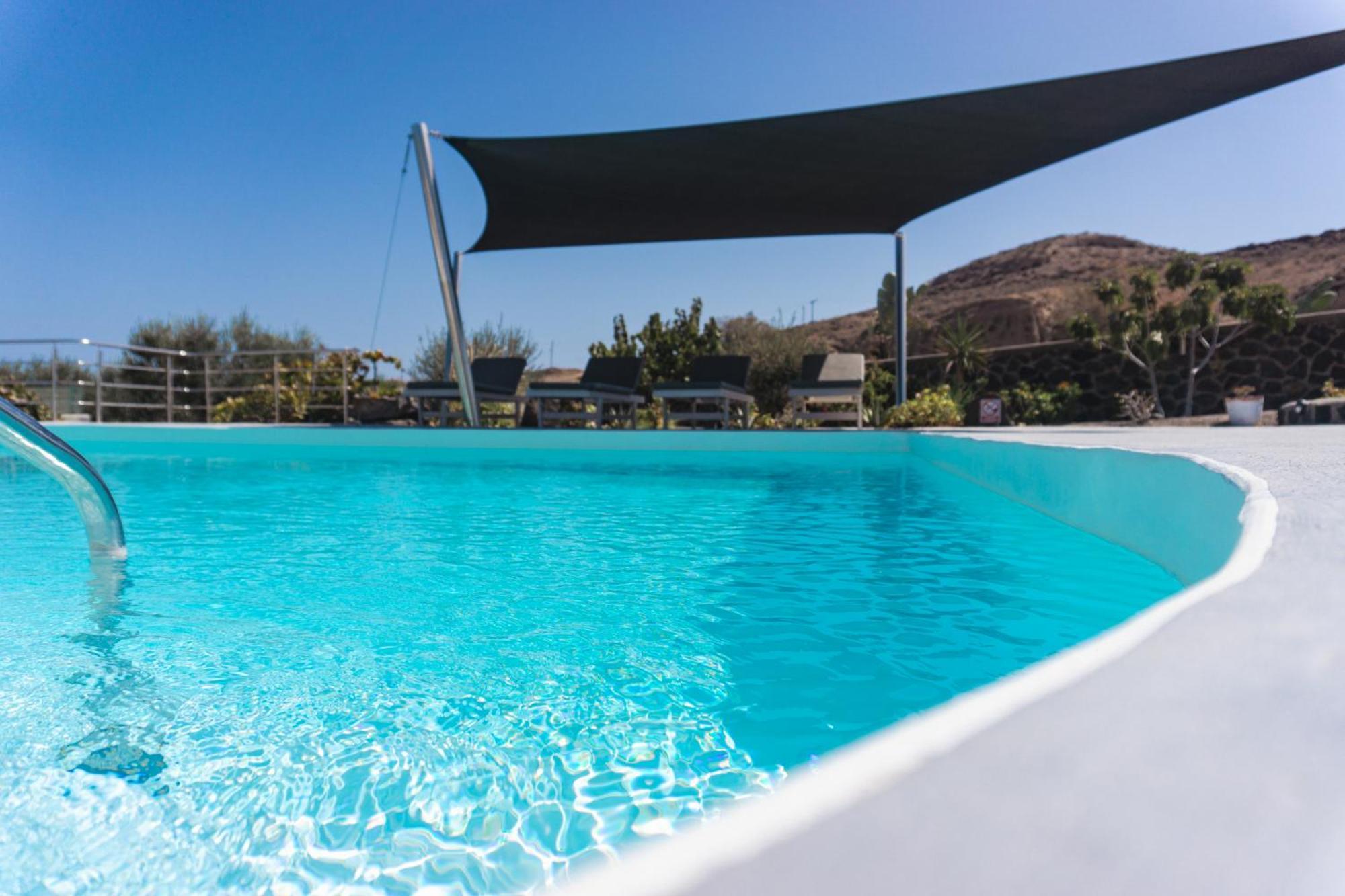 Villas Scirocco ฟิรา ภายนอก รูปภาพ