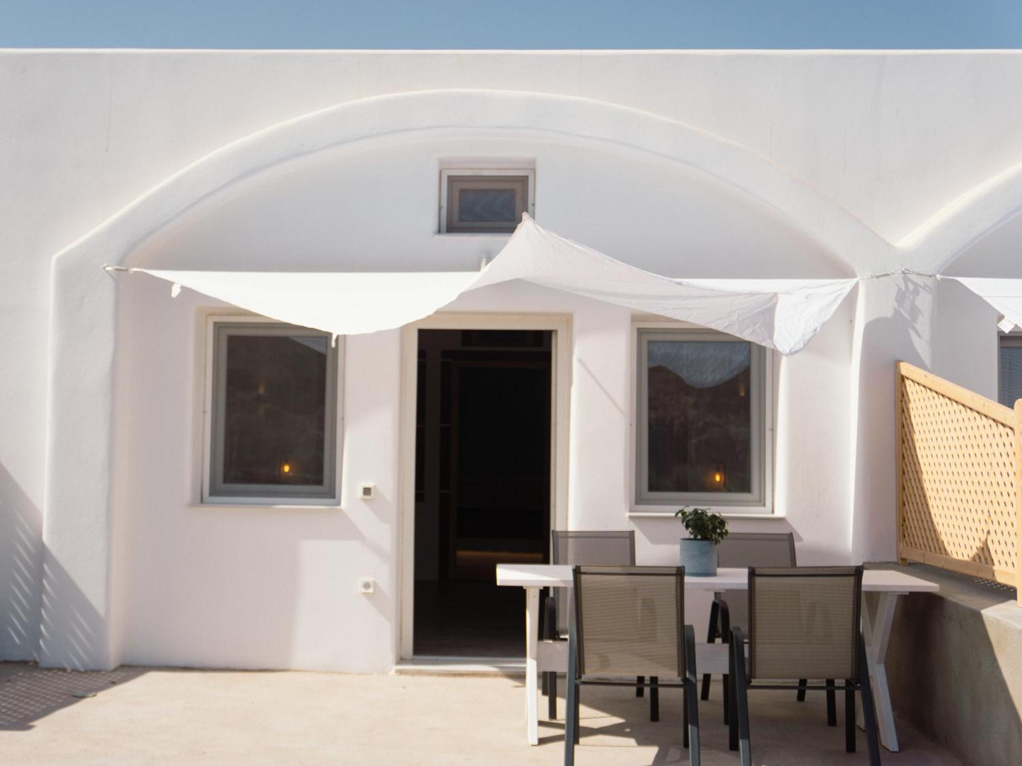 Villas Scirocco ฟิรา ภายนอก รูปภาพ