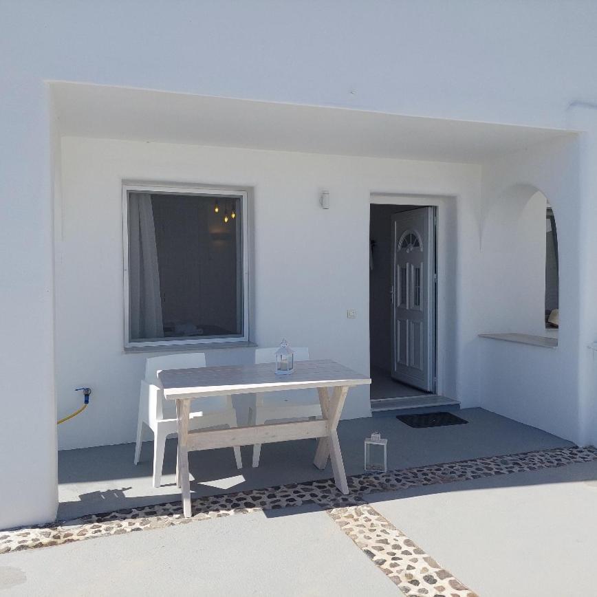 Villas Scirocco ฟิรา ภายนอก รูปภาพ